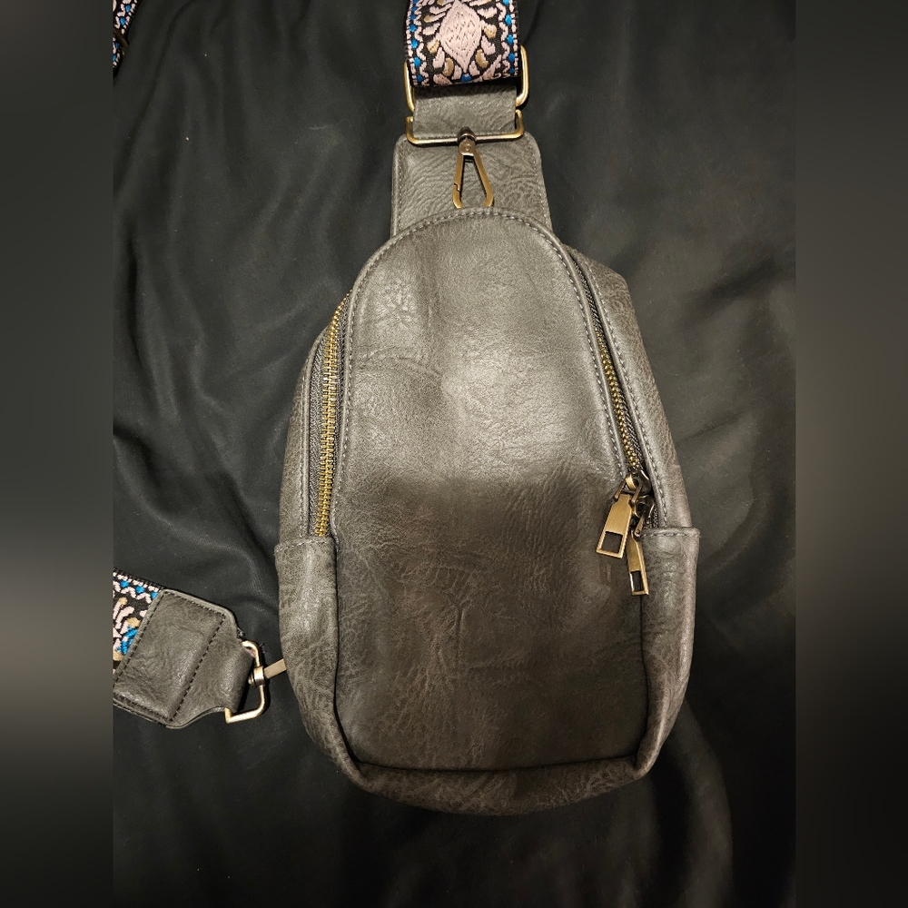 Brand new never used crossbody purse bag the classy cloth brand